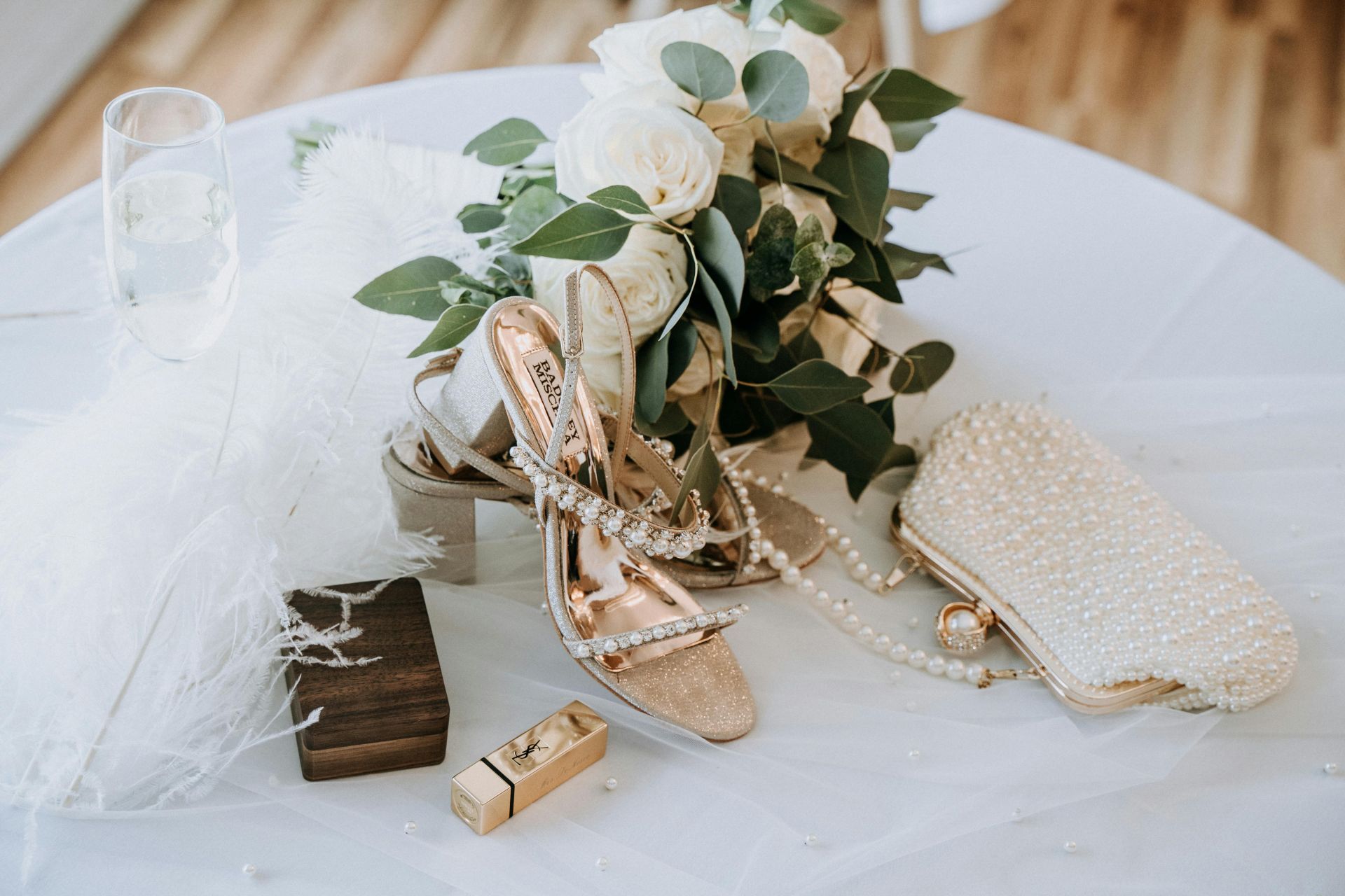 How to accessorise your wedding dress