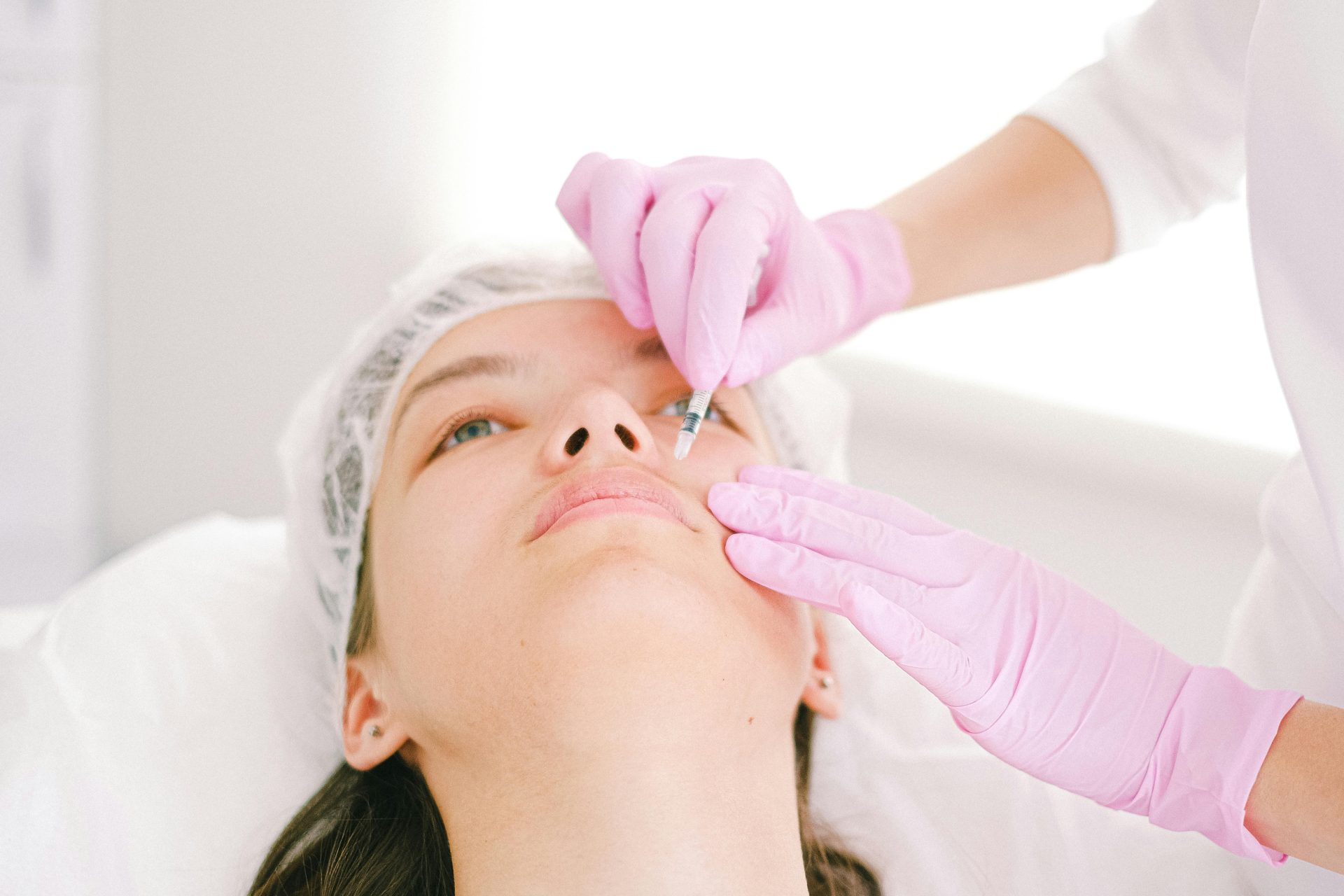 How to choose safe dermal fillers